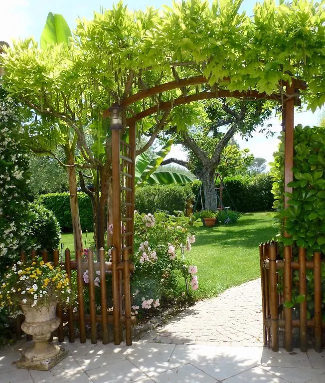 Guest house La Manzanera Hotel Roquefort-les-Pins France